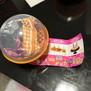 MGA's Miniverse Make It Mini Food Halloween Mini Collectibles Caramel Apples